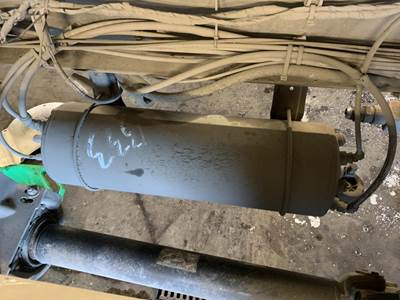 Freightliner M2 106 Left Air Tank