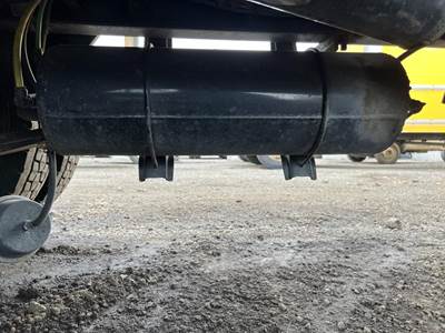 Freightliner M2 106 Air Tank