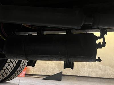 Freightliner M2 106 Air Tank