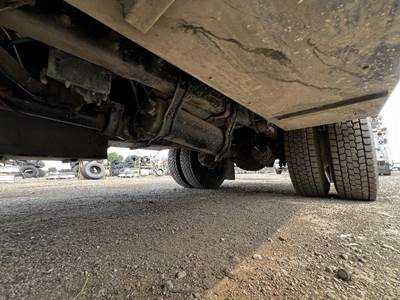 Freightliner M2 106 Air Tank