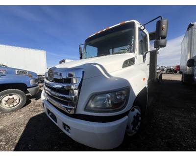 Hino FE Air Tank