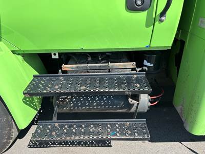 International 4300 Air Tank