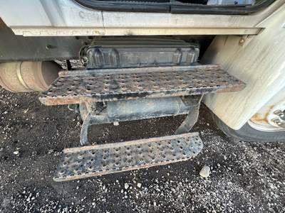 International 4300 Air Tank