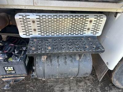 International 4400 Air Tank