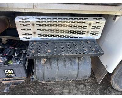 International 4400 Air Tank