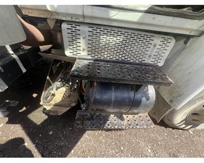 International 4400 Air Tank