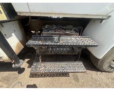 International 4400 Air Tank