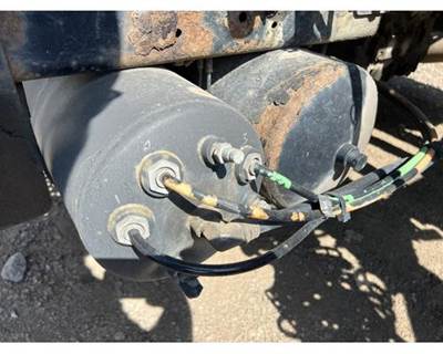 International 4400 Air Tank