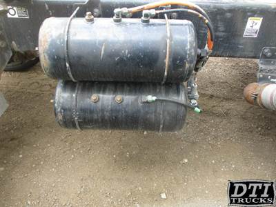 Peterbilt 330 Air Tank