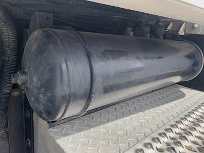 Peterbilt 330 Air Tank