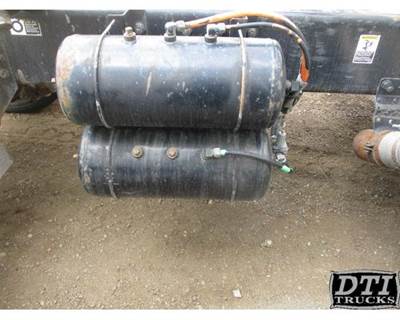 Peterbilt 330 Air Tank