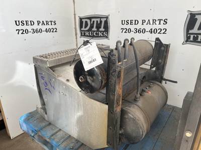 Peterbilt 579 Air Tank