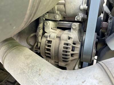 International DT466E Alternator for a International 4300