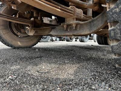 Chevrolet C7500 Front Axle Assembly