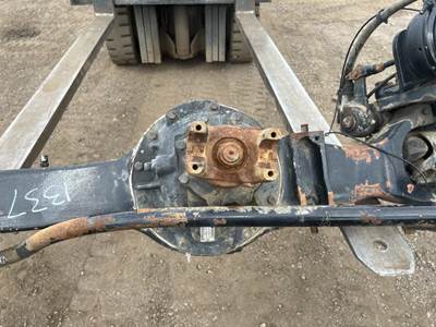 Freightliner M2 106 Front Axle Assembly