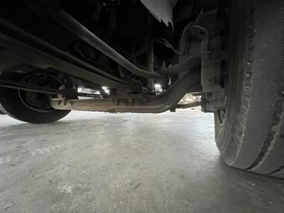 GMC C5500 Front Axle Assembly