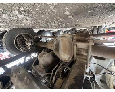GMC C5500 Front Axle Assembly