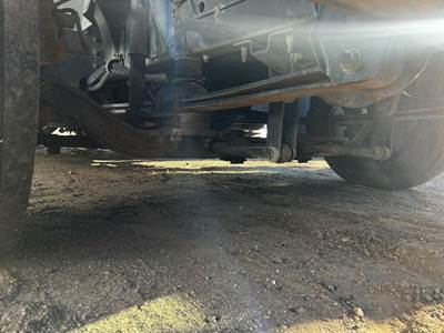 GMC C6500 Front Axle Assembly