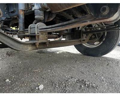 GMC C7500 Front Axle Assembly