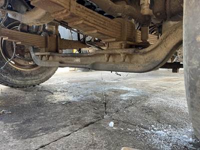 GMC C8500 Front Axle Assembly