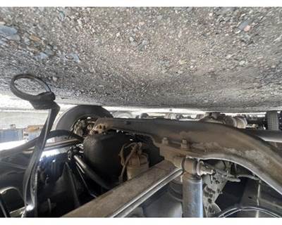 International 4300 Front Axle Assembly