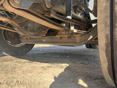 International 4400 Front Axle Assembly
