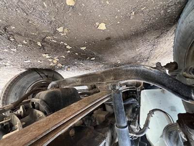 International 4400 Front Axle Assembly