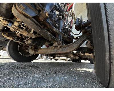 International 4400 Front Axle Assembly