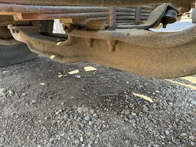 International 4700 Front Axle Assembly