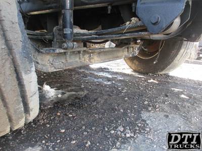 International 7500 Front Axle Assembly