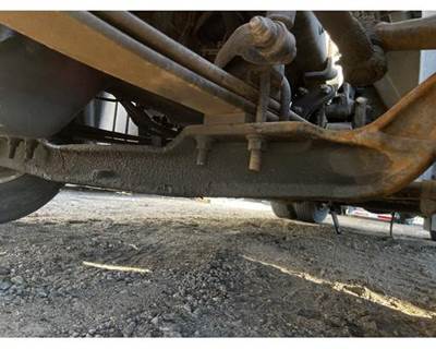 Mack Pinnacle CXU612 Front Axle Assembly for a Mack CXU612