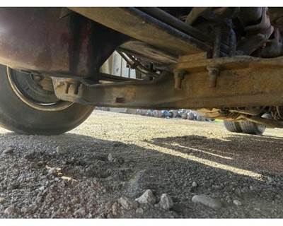 Mack Pinnacle CXU612 Front Axle Assembly for a Mack CXU612