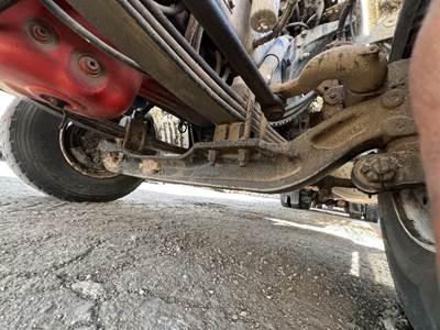Peterbilt 365 Front Axle Assembly