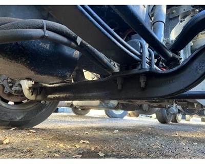 Peterbilt 579 Front Axle Assembly