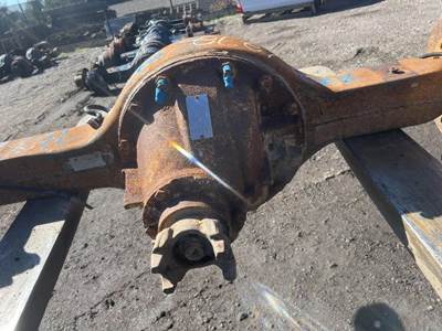 Chevrolet C6500 Rear Axle Assembly