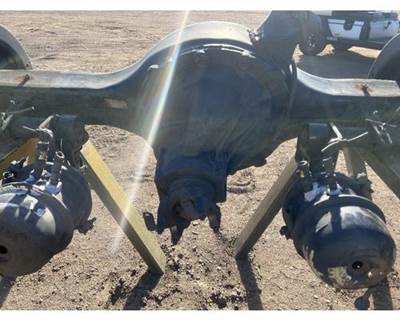 Eaton M2 106 Rear Axle Assembly for a Freightliner M2 106