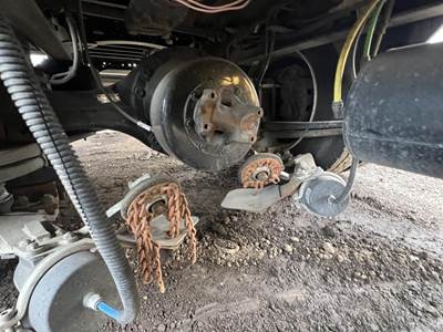 Freightliner Rear Axle Assembly for a Freightliner M2 106