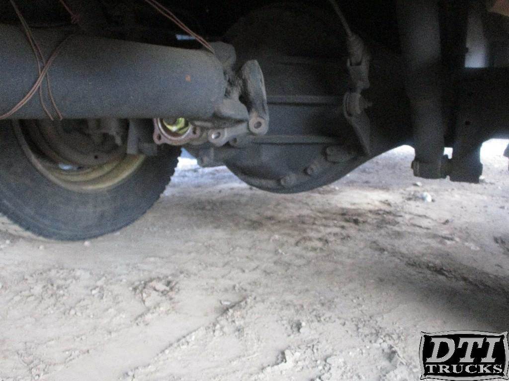 2004 GMC Rear Axle Assembly for a GMC W5500 For Sale Wheat Ridge, CO