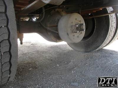 Spicer 17060S Rear Axle Assembly for a International 4200