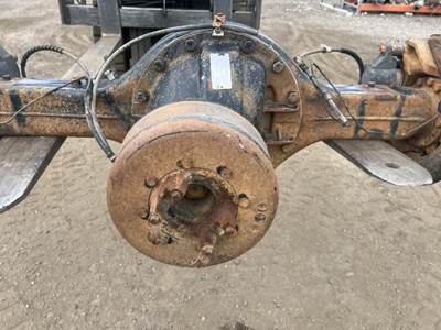 Spicer 17060S Rear Axle Assembly for a Ford F650