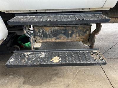 Ford F-650 Battery Box for a Ford F650