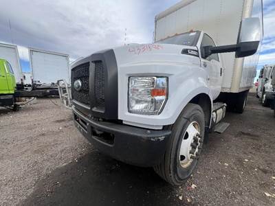 Ford F-650 Battery Box for a Ford F650