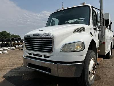 Freightliner M2 106 Battery Box