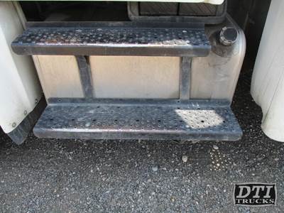 Freightliner M2 112 Battery Box