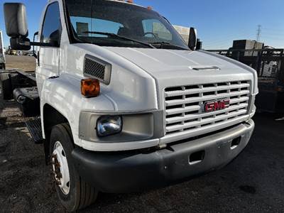 GMC C5500 Battery Box