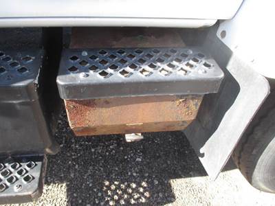 GMC C7500 Battery Box