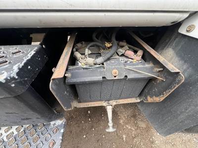 GMC C7500 Battery Box