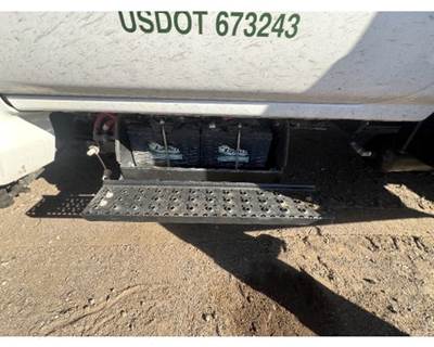 GMC GM515 Battery Box
