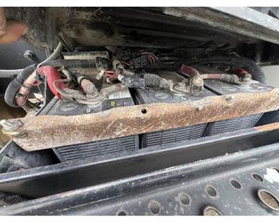 International 4400 Battery Box