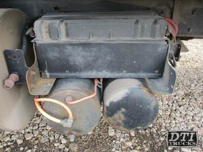 International 8600 Battery Box